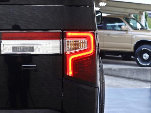 デリカD:5 P 4WD/両側電動SD/三菱e-Assist/ケンウッド製メモリーナビ/BUSTERS2080HD改/GOQUBUTO/JAOSオーバーフェンダー/リフトアップ/NEW16In新品アルミホイール/記録簿(21枚目)