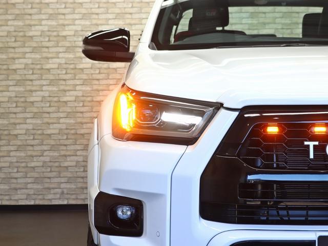 ハイラックス Ｚ　ＧＲスポーツ　ディスプレイオーディオ／パノラミックビューモニター／グリルマーカー／リフトＵＰ／ＸＪ０４１６インチアルミホイール／ＴＯＹＯオープンカントリーＲ／Ｔタイヤ／パーキングセンサー／スマートキー／記録簿付（7枚目）