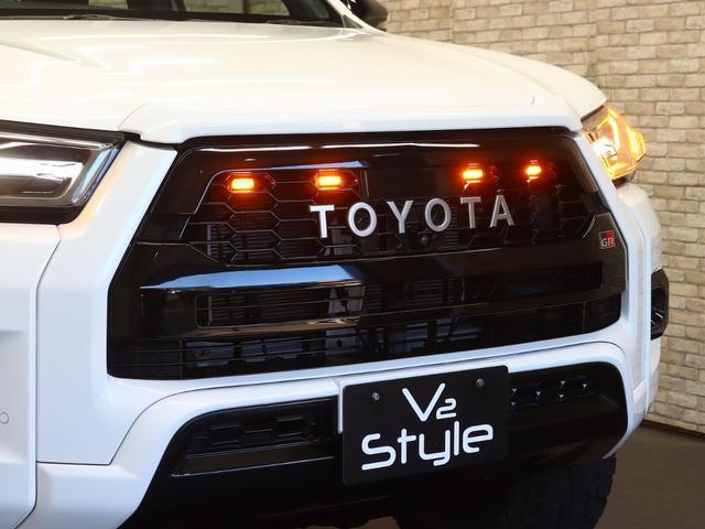 ハイラックス Ｚ　ＧＲスポーツ　ディスプレイオーディオ／パノラミックビューモニター／グリルマーカー／リフトＵＰ／ＸＪ０４１６インチアルミホイール／ＴＯＹＯオープンカントリーＲ／Ｔタイヤ／パーキングセンサー／スマートキー／記録簿付（10枚目）