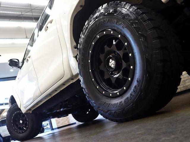 ハイラックス Ｚ　ＧＲスポーツ　ディスプレイオーディオ／パノラミックビューモニター／グリルマーカー／リフトＵＰ／ＸＪ０４１６インチアルミホイール／ＴＯＹＯオープンカントリーＲ／Ｔタイヤ／パーキングセンサー／スマートキー／記録簿付（13枚目）