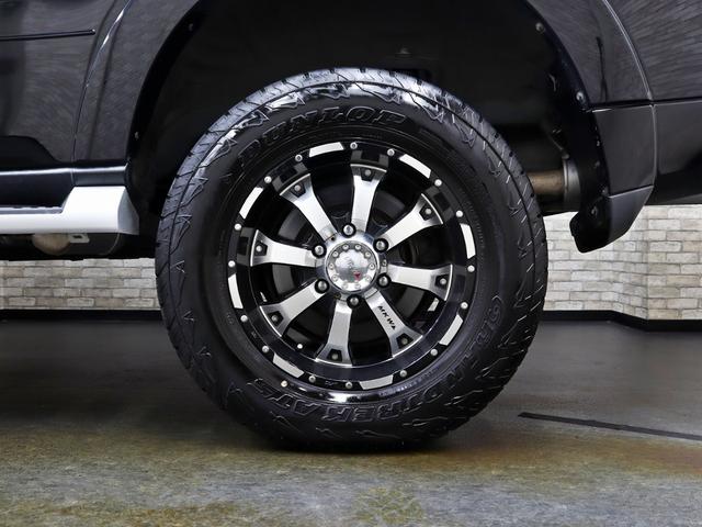 アルミホイールと車体のマッチングもセンスが問われる部分ですね。純正ホイールやスタッドレスタイヤについてもお気軽にご相談下さい。