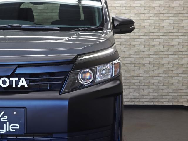 ヴォクシー ハイブリッドＸ　電動ＳＤ／ＴＯＹＯＴＡグリル／Ｇｚフードモール／ＮＥＷ１５インチスチールホイール／マッドスタータイヤ／純正ＳＤナビ／地デジＴＶ／Ｂｌｕｅｔｏｏｔｈ接続／ＤＶＤ再生／Ｂカメラ／スマートキー／記録簿付（8枚目）