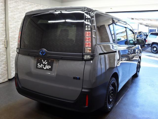 ヴォクシー ハイブリッドＸ　電動ＳＤ／ＴＯＹＯＴＡグリル／Ｇｚフードモール／ＮＥＷ１５インチスチールホイール／マッドスタータイヤ／純正ＳＤナビ／地デジＴＶ／Ｂｌｕｅｔｏｏｔｈ接続／ＤＶＤ再生／Ｂカメラ／スマートキー／記録簿付（16枚目）