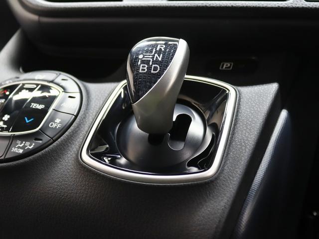 ヴォクシー ハイブリッドＸ　電動ＳＤ／ＴＯＹＯＴＡグリル／Ｇｚフードモール／ＮＥＷ１５インチスチールホイール／マッドスタータイヤ／純正ＳＤナビ／地デジＴＶ／Ｂｌｕｅｔｏｏｔｈ接続／ＤＶＤ再生／Ｂカメラ／スマートキー／記録簿付（27枚目）