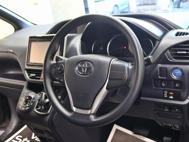 ヴォクシー ハイブリッドＸ　電動ＳＤ／ＴＯＹＯＴＡグリル／Ｇｚフードモール／ＮＥＷ１５インチスチールホイール／マッドスタータイヤ／純正ＳＤナビ／地デジＴＶ／Ｂｌｕｅｔｏｏｔｈ接続／ＤＶＤ再生／Ｂカメラ／スマートキー／記録簿付（28枚目）