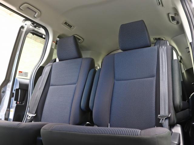 ヴォクシー ハイブリッドＸ　電動ＳＤ／ＴＯＹＯＴＡグリル／Ｇｚフードモール／ＮＥＷ１５インチスチールホイール／マッドスタータイヤ／純正ＳＤナビ／地デジＴＶ／Ｂｌｕｅｔｏｏｔｈ接続／ＤＶＤ再生／Ｂカメラ／スマートキー／記録簿付（36枚目）