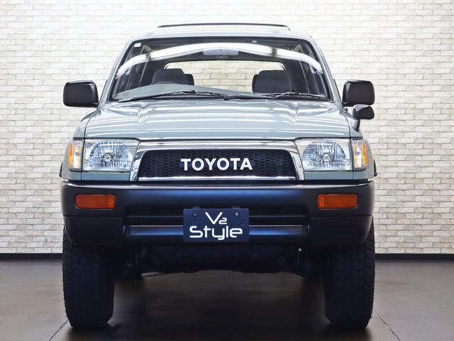 国家資格２級整備士が２名常駐しております。車両入庫時とお客様からご成約を頂いた後に各々１５０項目以上の点検を行い、納車前点検も行った上でのご納車となります。