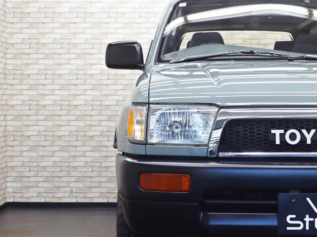 ヘッドライトは、傷や汚れ等の無い綺麗な状態です。各種レンズ類のコーティングも承っております。