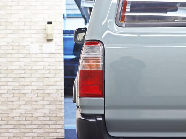 テールレンズも傷や汚れ等の無い綺麗な状態です。各種レンズ類のコーティングも承っております。