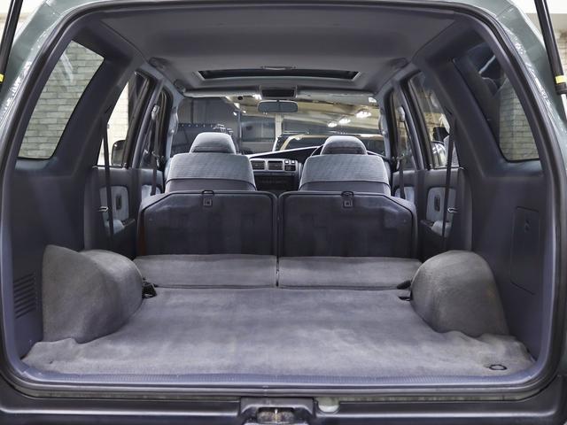 とても広々としたラゲッジスペースは、レジャーやお買い物の際に活躍が期待出来ますね（＾＾♪