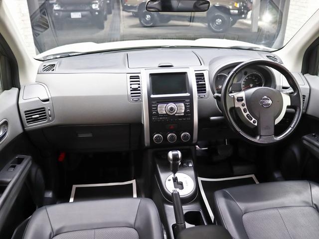 エクストレイル ２５Ｘ　４ＷＤ／ＮＩＳＳＡＮクラシックグリル／リフトＵＰ／新品１６インチＡＷ／ＴＯＹＯオープンカントリーＲＴ新品タイヤ／インナーブラックヘッドライト／カブロシート／社外ルーフキャリア／ＤＡＣ機能／キーレスキー（22枚目）