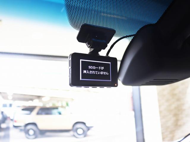 デリカＤ：５ Ｐ　４ＷＤ／両側電動ＳＤ／ドラレコ／ｅ‐Ａｓｓｉｓｔ／１０インチナビ／ＩＰＦグリルマーカー／ＢＵＳＴＥＲＳ２０８０／ＧＯＱＢＵＴＯ／ＪＡＯＳオーバーフェンダー／ＮＥＷ１６インチＡＷ／ＢＦＧタイヤ／記録簿付（25枚目）