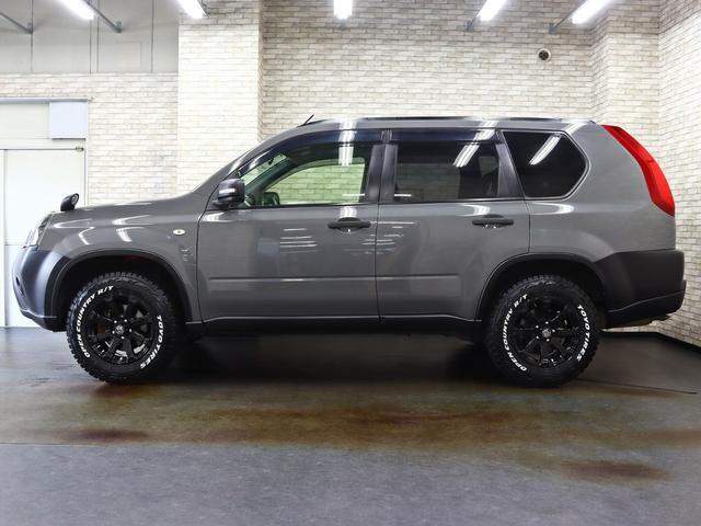 エクストレイル 20Xtt 4WD/新品16インチアルミホイール/TOYOオープンカントリーRT新品タイヤ/リフトアップ/ヘッドライトインナーブラック加工/マットブラックグリル/テールブラックアウト/バックカメラ/インテリキー(11枚目)