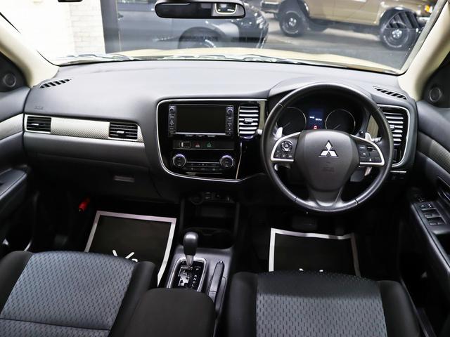 アウトランダー 24Gナビパッケージ 新品16インチアルミホイール/新品TOYOオープンカントリーR/Tタイヤ/ヘッドライトインナーブラック加工/新品ルーフラック/新品前後バンパーガード/マットブラックグリル/テールレンズブラックアウト(21枚目)