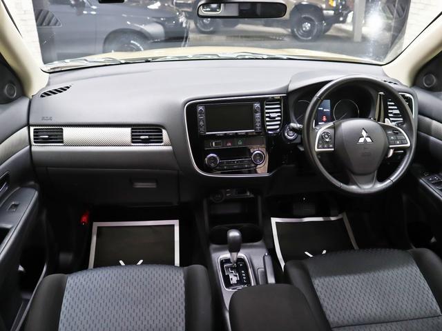 アウトランダー 24Gナビパッケージ 新品16インチアルミホイール/新品TOYOオープンカントリーR/Tタイヤ/ヘッドライトインナーブラック加工/新品ルーフラック/新品前後バンパーガード/マットブラックグリル/テールレンズブラックアウト(22枚目)