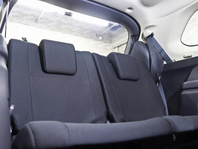 アウトランダー 24Gナビパッケージ 新品16インチアルミホイール/新品TOYOオープンカントリーR/Tタイヤ/ヘッドライトインナーブラック加工/新品ルーフラック/新品前後バンパーガード/マットブラックグリル/テールレンズブラックアウト(40枚目)