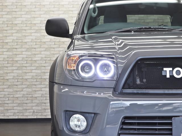 ハイラックスサーフ ＳＳＲ－Ｘリミテッド　４ＷＤ／ＴＯＹＯＴＡクラシックグリル／リフトアップ／新品社外１７インチアルミホイール／ＢＦグッドリッチＡＴ新品タイヤ／４連イカリングヘッドライト／カロッツェリアサイバーナビ／ルーフレール／キーレス（7枚目）
