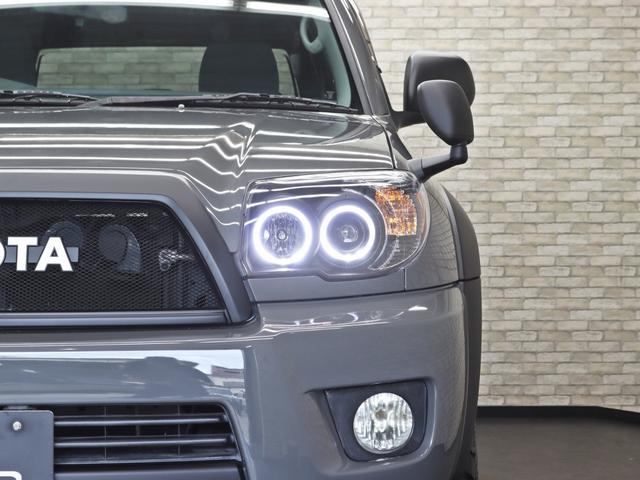 ハイラックスサーフ ＳＳＲ－Ｘリミテッド　４ＷＤ／ＴＯＹＯＴＡクラシックグリル／リフトアップ／新品社外１７インチアルミホイール／ＢＦグッドリッチＡＴ新品タイヤ／４連イカリングヘッドライト／カロッツェリアサイバーナビ／ルーフレール／キーレス（8枚目）