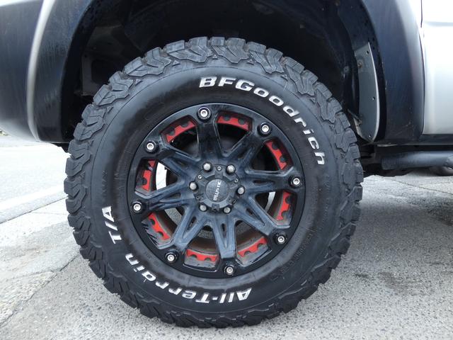 ハイラックスサーフ ＳＳＲ－Ｘリミテッド　４ＷＤ　リフトアップ＆１７ＡＷ　ＢＦグッドリッチタイヤ　サイドステップ　ヒッチメンバー　ＴＯＹＯＴＡグリル　ＬＥＤヘッド　マフラー　社外ナビ＆フルセグＴＶ　Ｂカメラ　ＥＴＣ　キーレス　革調シートカバー（16枚目）