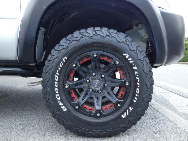 ハイラックスサーフ ＳＳＲ－Ｘリミテッド　４ＷＤ　リフトアップ＆１７ＡＷ　ＢＦグッドリッチタイヤ　サイドステップ　ヒッチメンバー　ＴＯＹＯＴＡグリル　ＬＥＤヘッド　マフラー　社外ナビ＆フルセグＴＶ　Ｂカメラ　ＥＴＣ　キーレス　革調シートカバー（17枚目）