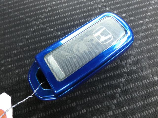 Ｎ－ＯＮＥ プレミアム　ツアラー・Ｌパッケージ　ターボ　パドルシフト　クルーズコントロール　ツートンカラー　スマートキー　純正ナビ＆フルセグＴＶ　バックカメラ（28枚目）