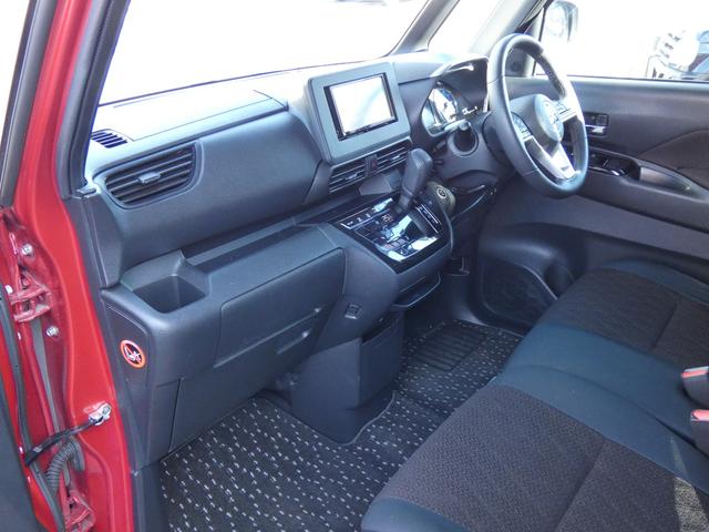 内装除菌クリーニング済みです。ご納車前にもう一度内外装クリーニング致します。