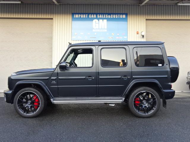 Ｇクラス Ｇ６３　エディションマットブラック　Ｇ６３　エディションマットブラック　インテリアカーボンパッケージ　ナイトパッケージ　エクスクルーシブパッケージ　２本出しマフラー　２２インチＡＷ　前後ドライブレコーダー　ＥＣＵバージョンＵＰ済み（6枚目）