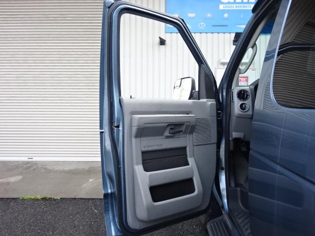 Ｅ－１５０ 　２０１４年　モデル　Ｅ－１５０　エコノライン　ＸＬＴプレミア　アルパイン１１インチフローティングナビ　アルパインフリップダウンモニター　ＣＡＲＦＡＸ確認済み　前後ドライブレコーダー　ＥＴＣ（13枚目）