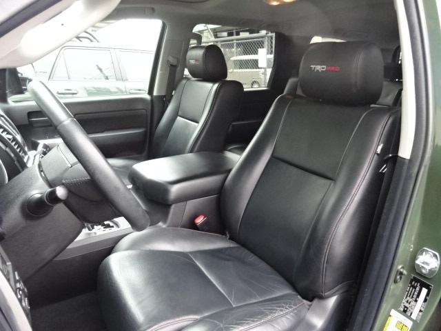 セコイア 　２０２０年　新車並行　ＴＲＤＰＲＯ　アーミーグリーン　ＦＯＸサスペンション　アルミランニグボード　ＢＢＳ鍛造２０インチホイール　ＡＰＰＬＥＣＡＲＰＬＡＹ　パワーリフトゲート　電動格納ミラー　ＥＴＣ（17枚目）