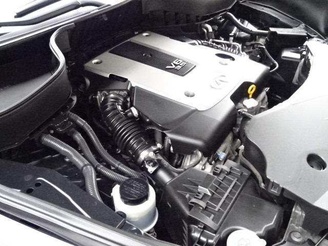 ＦＸ３５ 　新車並行　リミテッドエディション　オートチェックＣＡＲＦＡＸ付き　ＦＸ３５ＡＷＤ　ストラーダＳＤナビ　アラウンドビューモニターＢＯＳＥサウンド　パワーリアゲート　純正２０ＡＷ　ＥＴＣ　サンルーフ（40枚目）