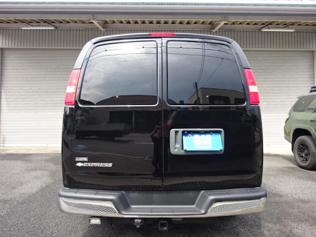 シボレーエクスプレス 　２００８年後期型モデル　パッセンジャーＡＷＤ　オートチェックＣＡＲＦＡＸあり　実走行　ＳＤナビ　Ｂカメラ　分割リクライニング＆フラットシート　ＸＤ２０インチ　スライドドア　ＥＴＣ　記録簿付き（6枚目）