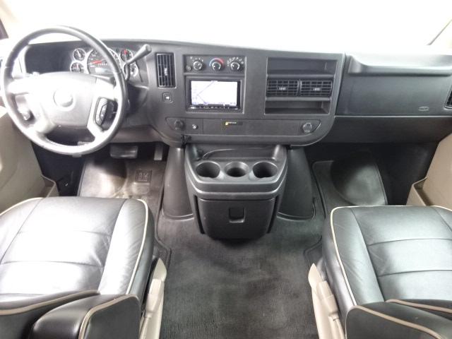 シボレーエクスプレス 　２００８年後期型モデル　パッセンジャーＡＷＤ　オートチェックＣＡＲＦＡＸあり　実走行　ＳＤナビ　Ｂカメラ　分割リクライニング＆フラットシート　ＸＤ２０インチ　スライドドア　ＥＴＣ　記録簿付き（23枚目）