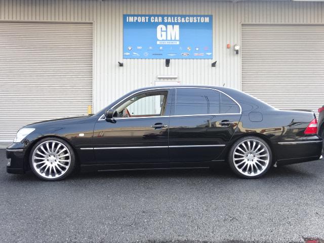 ＬＳ４３０ 　新車並行　エイムゲインエアロ　マフラーカールソン１／１６　２０インチ　パイオニアＳＤナビ　バックカメラ　車高調整ＫＩＴ　サンルーフ　ベージュレザーシート　スマートキー　ＨＩＤ（7枚目）