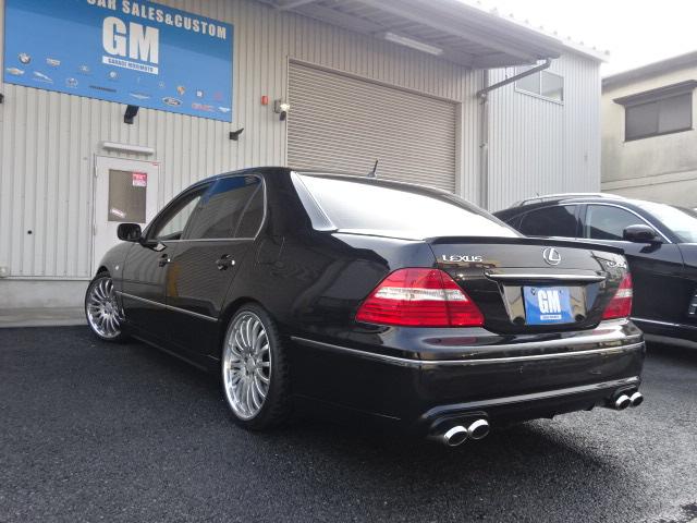 ＬＳ４３０ 　新車並行　エイムゲインエアロ　マフラーカールソン１／１６　２０インチ　パイオニアＳＤナビ　バックカメラ　車高調整ＫＩＴ　サンルーフ　ベージュレザーシート　スマートキー　ＨＩＤ（12枚目）