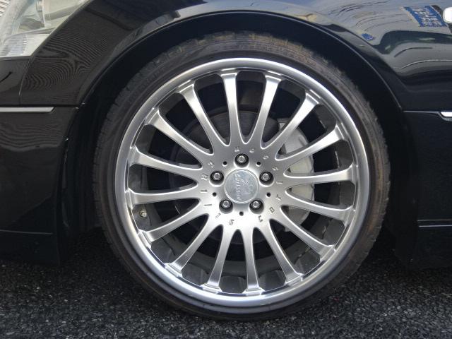 ＬＳ４３０ 　新車並行　エイムゲインエアロ　マフラーカールソン１／１６　２０インチ　パイオニアＳＤナビ　バックカメラ　車高調整ＫＩＴ　サンルーフ　ベージュレザーシート　スマートキー　ＨＩＤ（13枚目）