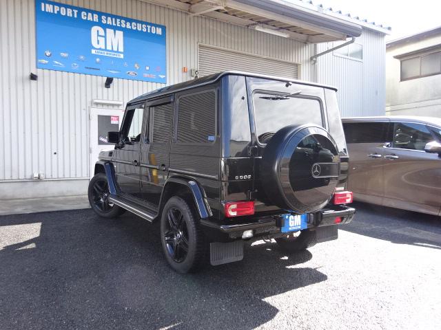 Ｇクラス Ｇ５００　ロング　左ハンドル　ディーラー車　サンルーフ　ブラックレザーシート　２０インチアルミホイール　ＳＤナビ　バックカメラ　８ナンバー　ディライト　ＨＩＤ　　レザーハンドル（12枚目）