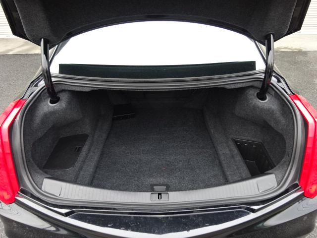 キャデラックＣＴＳ－Ｖ スペック－Ｂ　スペックＢ　正規ディーラー車　スーパーチャージャーカーボンファイバーエアロＰＫＧ　レカロ製パフォーマンスシート　サンルーフ　デジタルインナーミラー　アップルカープレイ　地デジ　ＥＴＣ（26枚目）