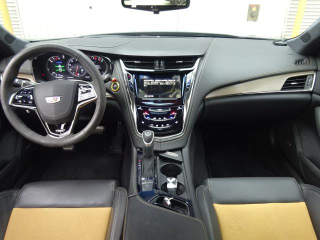 キャデラックＣＴＳ－Ｖ スペック－Ｂ　スペックＢ　正規ディーラー車　スーパーチャージャーカーボンファイバーエアロＰＫＧ　レカロ製パフォーマンスシート　サンルーフ　デジタルインナーミラー　アップルカープレイ　地デジ　ＥＴＣ（28枚目）