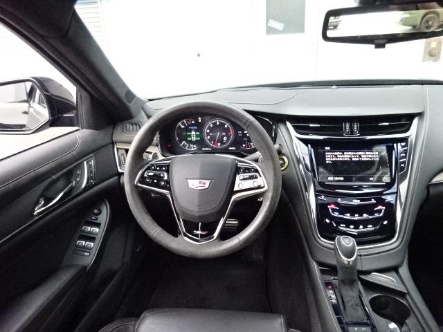 キャデラックＣＴＳ－Ｖ スペック－Ｂ　スペックＢ　正規ディーラー車　スーパーチャージャーカーボンファイバーエアロＰＫＧ　レカロ製パフォーマンスシート　サンルーフ　デジタルインナーミラー　アップルカープレイ　地デジ　ＥＴＣ（29枚目）