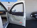 ＥＳＶ　２０１１年モデル　新車並行　後期モデルプラチナムＥＳＶ　ツインモニター　純正フリップダウンモニター　オートステップ　　ブラインドスポットモニター　レザーシート　フロント左右レザーシート座面新品（21枚目）