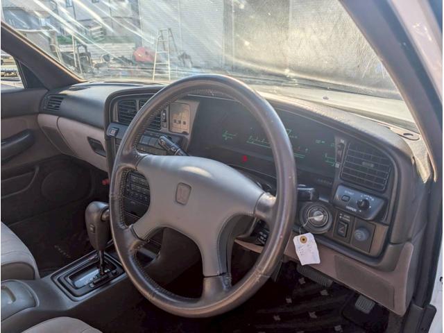 クレスタ スーパールーセントＧ　スーパールーセントＧ　７Ｍエンジン　パワーシート　クルコン　パワーウィンドウ　電格ミラー　オートエアコン　ＴＲＣ　ＥＣＴ－Ｓ　エアピュリファイアー（空気清浄機）オルタネーターリビルト交換済み（13枚目）