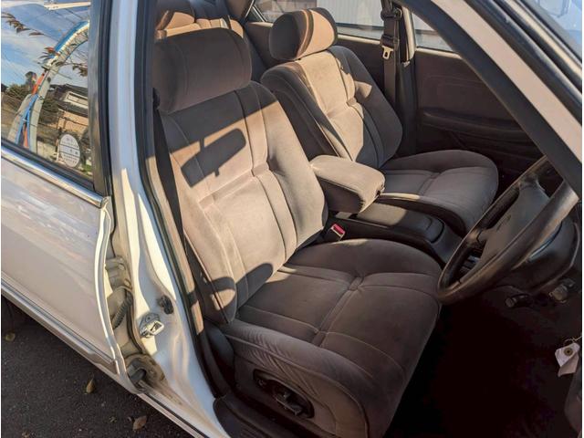 クレスタ スーパールーセントＧ　スーパールーセントＧ　７Ｍエンジン　パワーシート　クルコン　パワーウィンドウ　電格ミラー　オートエアコン　ＴＲＣ　ＥＣＴ－Ｓ　エアピュリファイアー（空気清浄機）オルタネーターリビルト交換済み（15枚目）