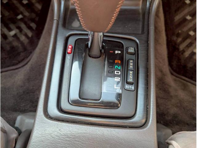 クレスタ スーパールーセントＧ　スーパールーセントＧ　７Ｍエンジン　パワーシート　クルコン　パワーウィンドウ　電格ミラー　オートエアコン　ＴＲＣ　ＥＣＴ－Ｓ　エアピュリファイアー（空気清浄機）オルタネーターリビルト交換済み（19枚目）