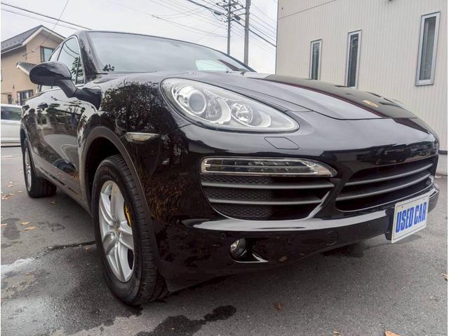 カイエン Ｓ　Ｖ８　４．８Ｌ　４ＷＤ　右ハンドル　電動レザーシート　ＥＴＣ　ナビ　キーレス　バックカメラ　クルコン　ディーラー車　電動リアゲート（6枚目）