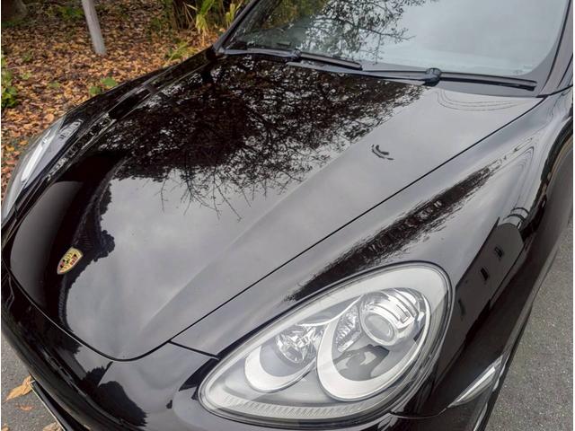 カイエン Ｓ　Ｖ８　４．８Ｌ　４ＷＤ　右ハンドル　電動レザーシート　ＥＴＣ　ナビ　キーレス　バックカメラ　クルコン　ディーラー車　電動リアゲート（7枚目）