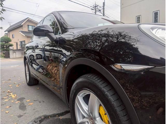 カイエン Ｓ　Ｖ８　４．８Ｌ　４ＷＤ　右ハンドル　電動レザーシート　ＥＴＣ　ナビ　キーレス　バックカメラ　クルコン　ディーラー車　電動リアゲート（14枚目）