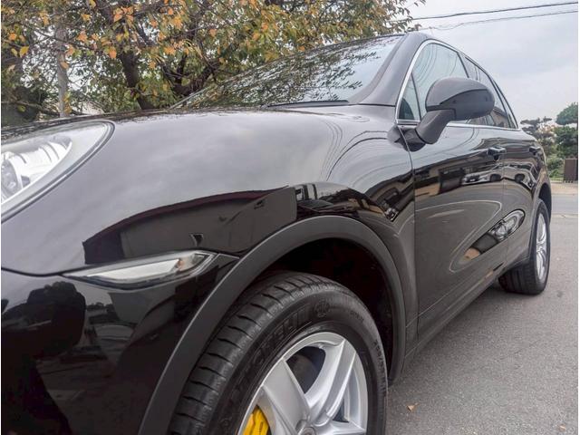 カイエン Ｓ　Ｖ８　４．８Ｌ　４ＷＤ　右ハンドル　電動レザーシート　ＥＴＣ　ナビ　キーレス　バックカメラ　クルコン　ディーラー車　電動リアゲート（15枚目）