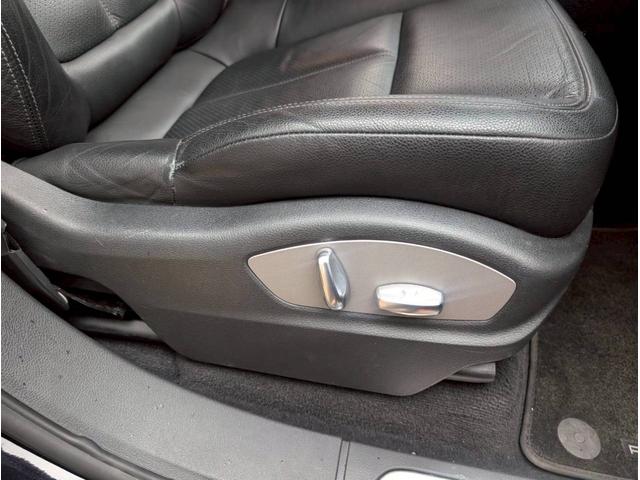 カイエン Ｓ　Ｖ８　４．８Ｌ　４ＷＤ　右ハンドル　電動レザーシート　ＥＴＣ　ナビ　キーレス　バックカメラ　クルコン　ディーラー車　電動リアゲート（26枚目）