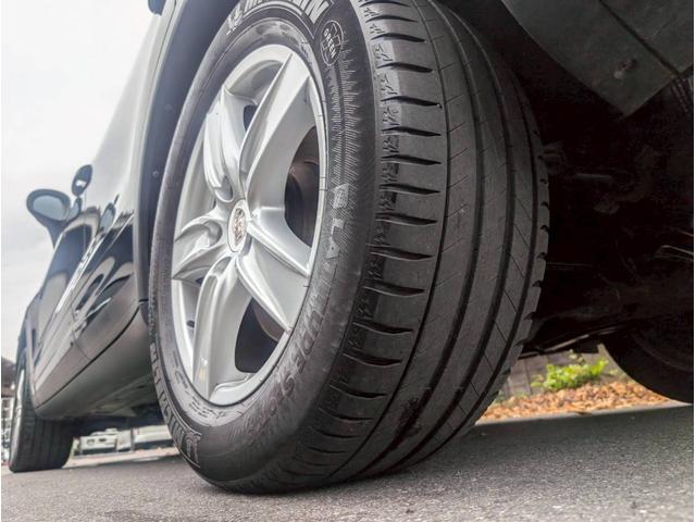 カイエン Ｓ　Ｖ８　４．８Ｌ　４ＷＤ　右ハンドル　電動レザーシート　ＥＴＣ　ナビ　キーレス　バックカメラ　クルコン　ディーラー車　電動リアゲート（34枚目）