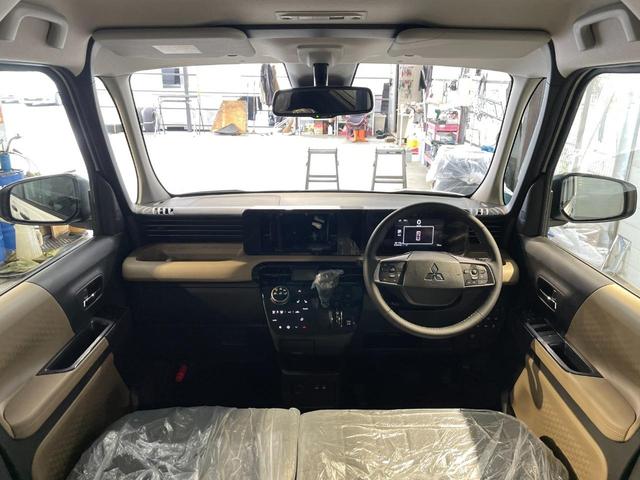 デリカミニ T プレミアム 電動スライド 純正14インチアルミホイール USBソケット ステアリングヒーター シートヒーター ロールサンシェード 撥水シート バックテーブル 後方支援 アラウンドビューモニター サーキュレーター(10枚目)